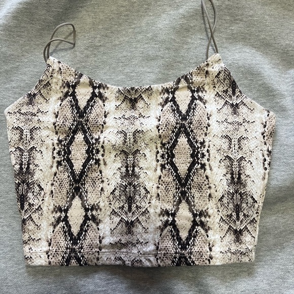 Garage Bundle of 2 Eva Cropped Cami size X-SMALL in light blue and snake print - Picture 2 of 6